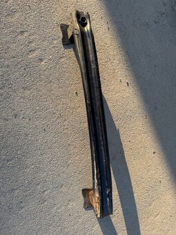 Predám zadnú výstuhu nárazníka VW Golf Variant 7,5 - 2