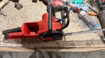 Milwaukee reťazová pila - 2