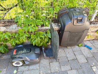 Husqvarna 305 automower - 2