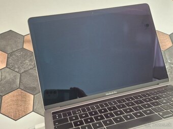 MacBook Pro 15" 2016 16+512GB SSD - 2