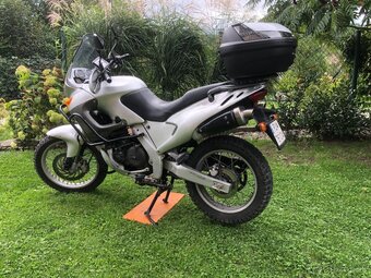 Aprilia Pegso 650 r. v. 2000 - 2