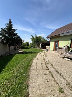 Na predaj 4 izbový rodinný dom, Dvory nad Žitavou - 2