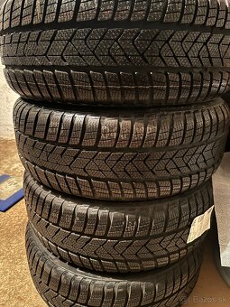 Pirelli Sottozero 3 205/50r17 93h - 2
