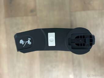 Adaptér na autosedačku ku kočíku Joolz hub + - 2