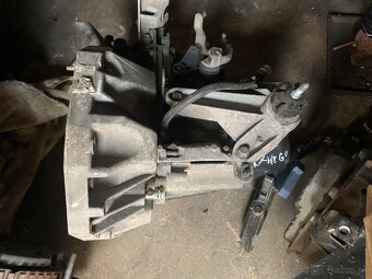 Motor 1,5dci 50kw K9KA8 prevodovka - 2