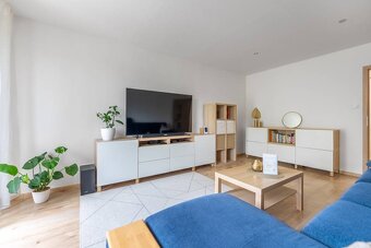 EXKLUZÍVNE: Jedinečný 2-izbový byt s 3 balkónmi, 2 veľkými p - 2