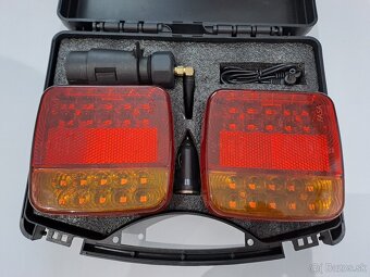 Sada zadných bezdrôtových LED svetiel na magnet - 2