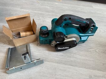 Makita Aku hoblík LXT DKP181Z - 2
