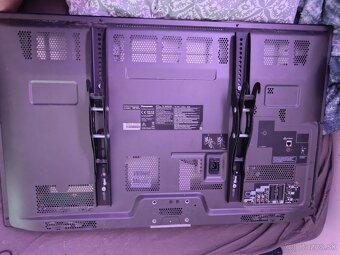 Panasonic TX-P42G20E - 2