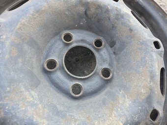 Predam plechove disky 5x100 r14 5j ET35 cena spolu 25eur - 2