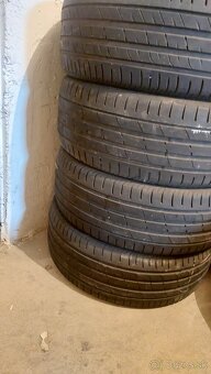 Letné pneu 225/55ZR16 Nexen - 2