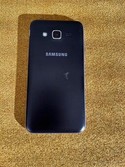Predám Samsung Galaxy J3 (2016) - 2