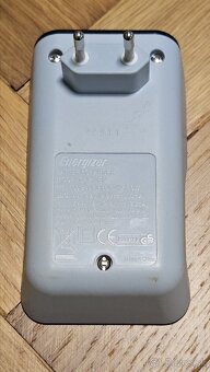 Predám Energizer nabíjačku pre 4x AA alebo AAA baterie - 2