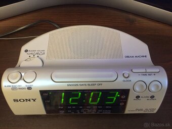 SONY ICF-C470L Rádiobudík - 2