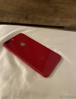 iPhone 8 PLUS product RED - 2
