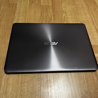 ASUS ZenBook UX305F 13,3” – ultra tenký notebook - 2