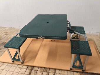 Kempingový skladací stolík - 2