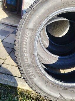 Pneu 215/60R16 99H Zimné - 2