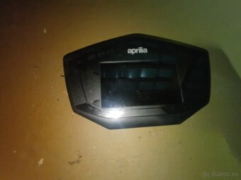 Predám  budík, tachometer, prístrojová doska.... - 2