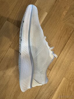 Topanky zn. Skechers - 2