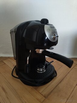 De'Longhi pákový espresso kávovar - 2