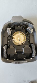 málo použivaná Robotická kosačka zn. HONDA HRM520 Míimo - 2