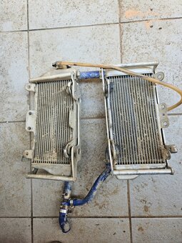Yamaha yz250f 2006 - 2009 chladiče + vyztuhy - 2