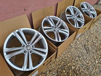 5x112 R18 VW Tiguan R line Sebring orig.Top - 2