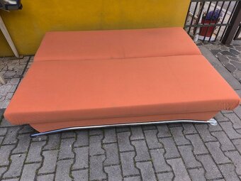 sedačka po rozložení posteľ - 2