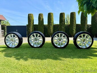 Komplet letnú sadu alu VW Omanyt R32 5x112 225/40 R18. - 2