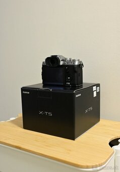 Fujifilm X-T5 - 2