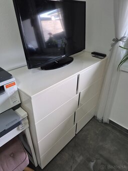Komoda - 2