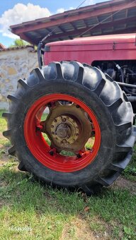 Predám predné kolesa na Zetor 12.4-24 - 2