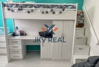 Elegantný 3‑i byt s balkónom a veľkým preskleným výhľadom – - 2