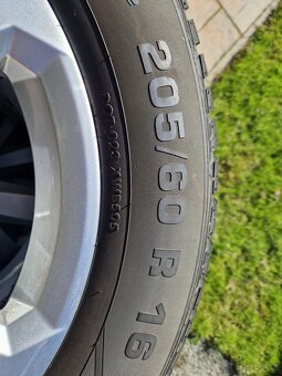 Zimne pneu VREDESTEIN 205/60 na diskoch R16 Audi - 2