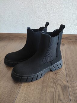 Členkové čižmy veľ. 37 - 2