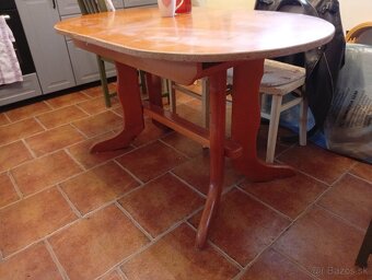 Jedálenský stôl pre 6-8 osôb na repas - 2