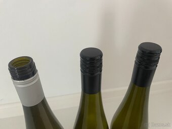 Sklenené fľaše od vína - 2