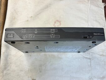 CISCO 800 Series / cisco 881 - 2