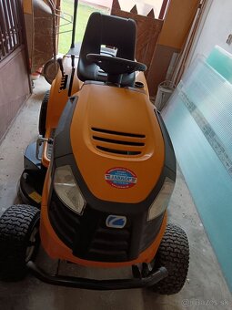 Trávny traktor LT 3 PR 105 - 2