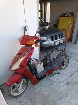 Skúter yuki 50ccm - 2