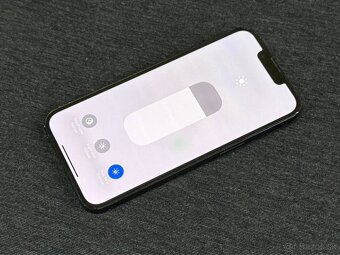 iPhone 14 128GB 93% batéria - 2