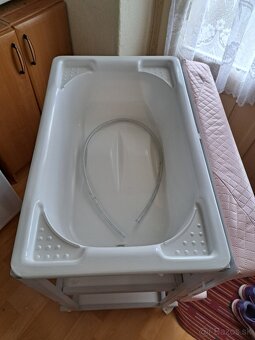 Vanička pre novorodenca na stojane s kolieskami - 2