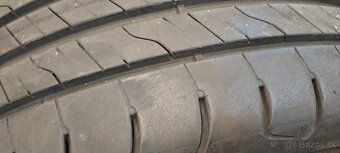 Predám 2ks pekné letné 225/45r17-94W Good Year - 2