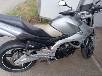 Suzuki GSR 600 - 2