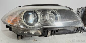 BMW 5, F10, práve & ľavé svetlo 1LL010131-04 & 1LL010131-03 - 2