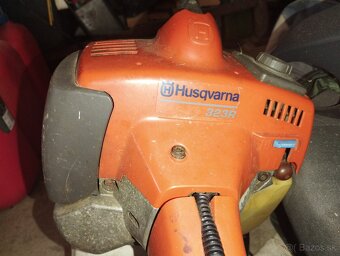Husqvarna 323 R - 2