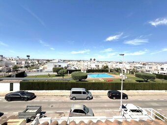 Prodej bytu3+1 s velkou střešní terasou Torrevieja,Španělsko - 2