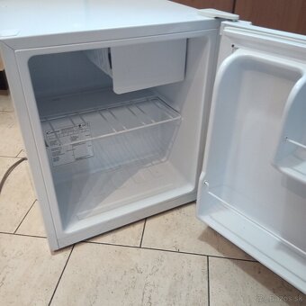 chladnicka Candy DF1-06 Mini-bar, nevypina termostat - 2