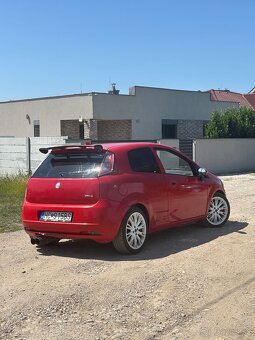 Fiat grande Punto - 2